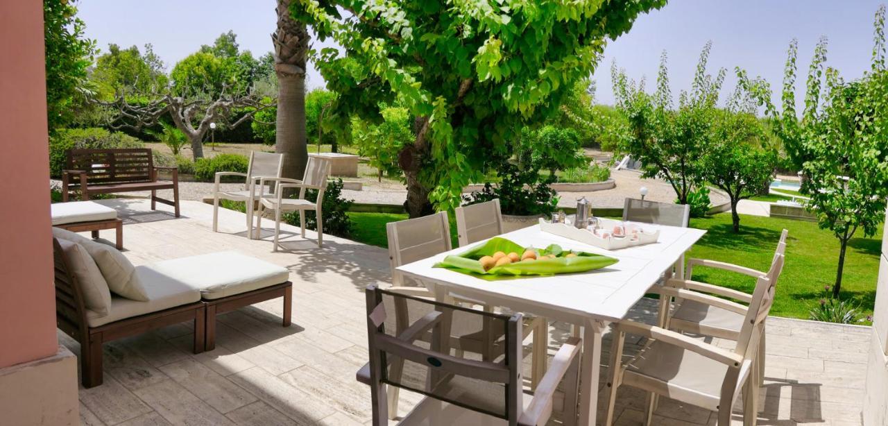 Villa Sirgole Rosa With Pool, Galatina كوتروفيانو المظهر الخارجي الصورة
