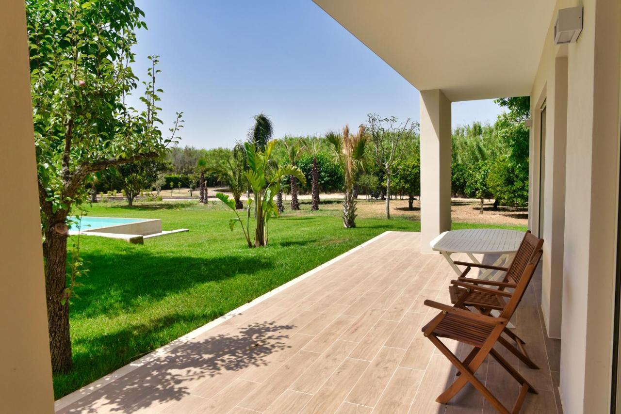 Villa Sirgole Rosa With Pool, Galatina كوتروفيانو المظهر الخارجي الصورة