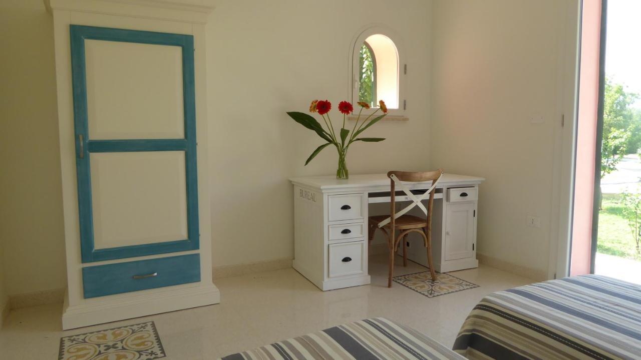 Villa Sirgole Rosa With Pool, Galatina كوتروفيانو المظهر الخارجي الصورة